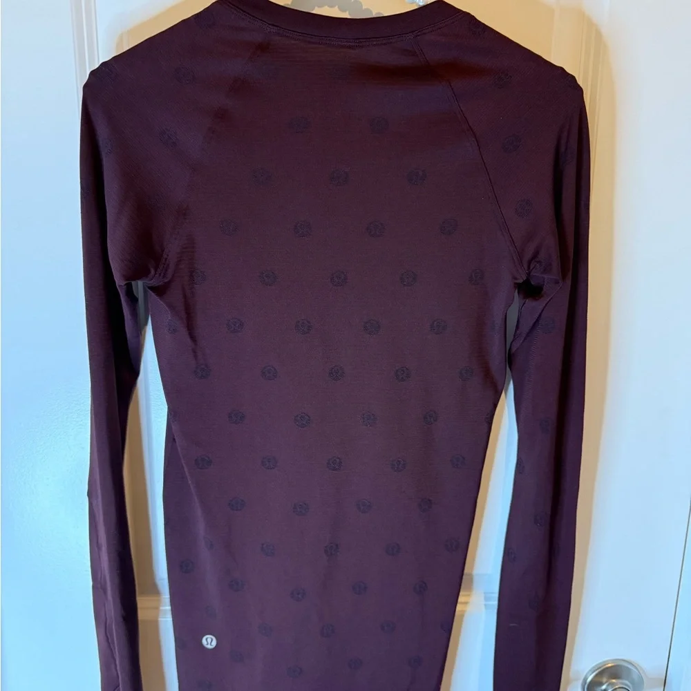 Lululemon Burgundy Logo-Print Long Sleeve Top – Size 6 - Picture 2 of 6